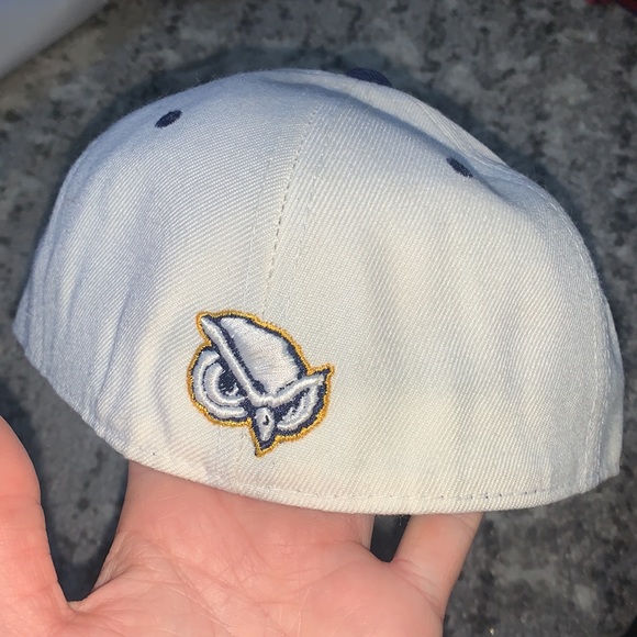 Men’s Florida Atlantic owl cap - Picture 2 of 4